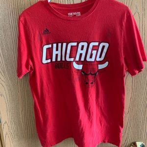 adidas chicago bulls t shirt
